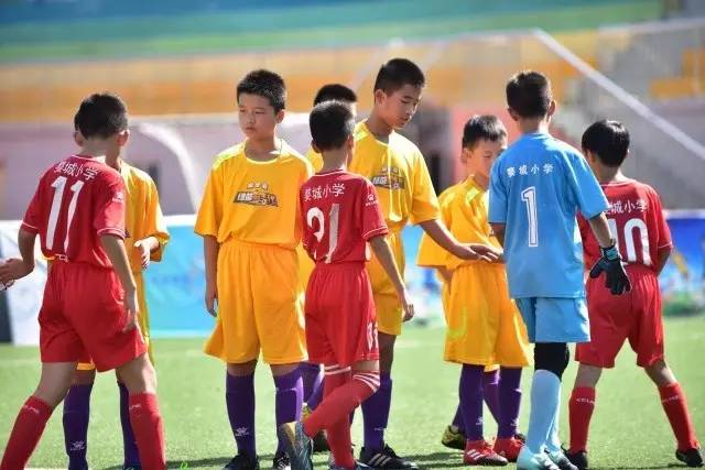 孙铭徽33分广厦胜肯帝亚 刘铮17分上海胜吉林