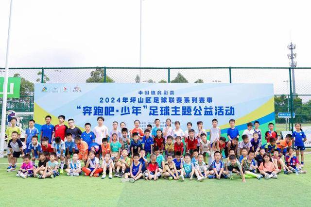 精选双色球推荐：夏阳阳领衔三大专家同中2等249万